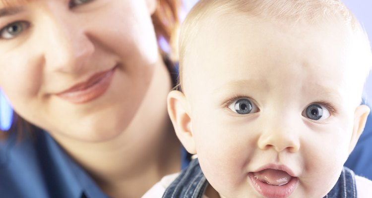 Tanto los factores internos y externos tienen una profunda influencia en los procesos de desarrollo de un niño.