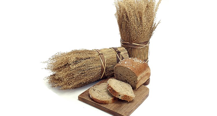El pan de trigo ayuda a evitar el reflujo ácido.