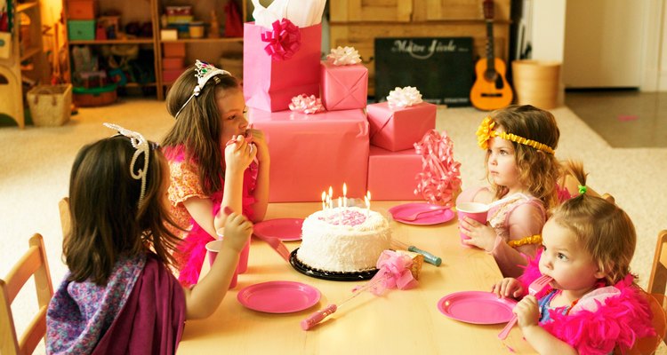 Las fiestas de princesas traen a la vida los cuentos de hadas a las niñas.