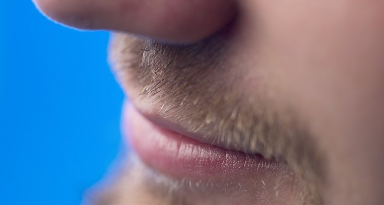 Detener picazón en la barba.