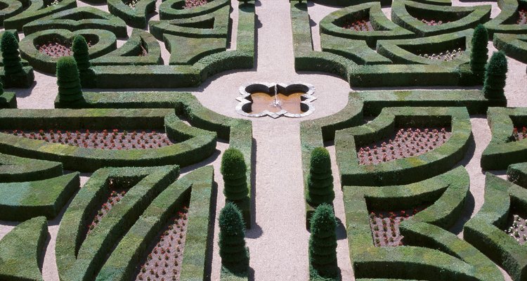 Some Roman mazes have a design based on garden mazes.