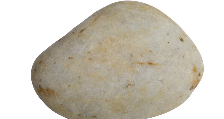 Las piedras pueden ser pulidas con ácido oxálico.