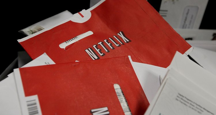 Usuários do Netflix podem receber filmes pelo correio ou assistir instantaneamente online