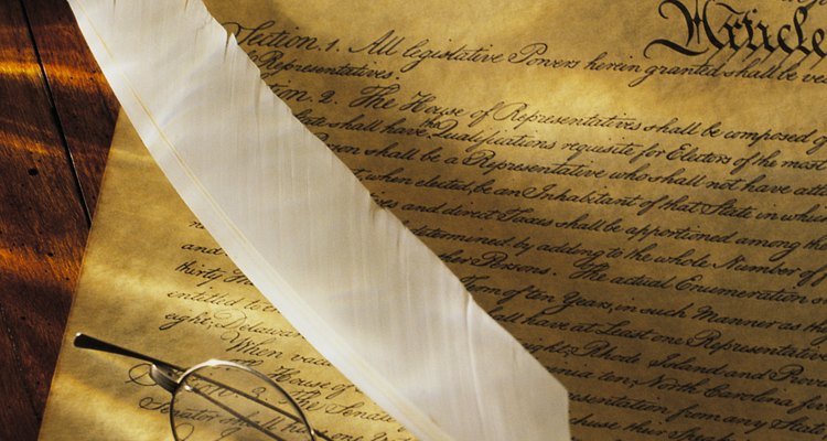 La Constitución establece sus seis objetivos en el Preámbulo.