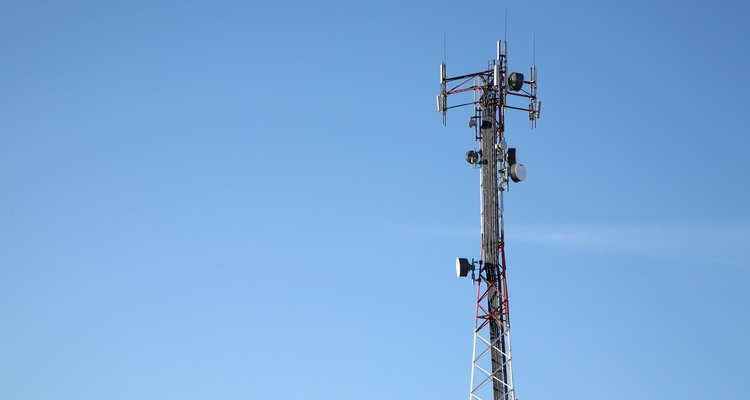 Antennas with several elements require a gamma match to tune the impedance difference.