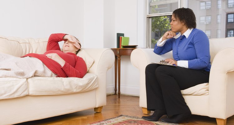 Psicólogos homens e mulhers devem oferecer um posicionamento confortável ao paciente