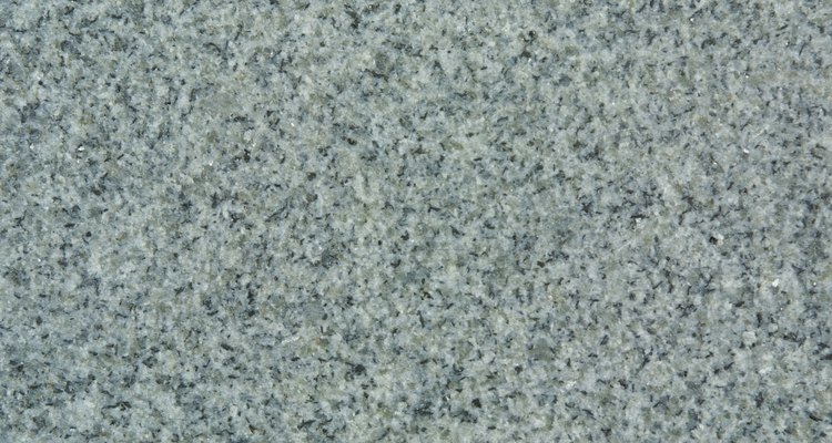 El granito es una pieza de piedra capaz de embellecer un espacio.