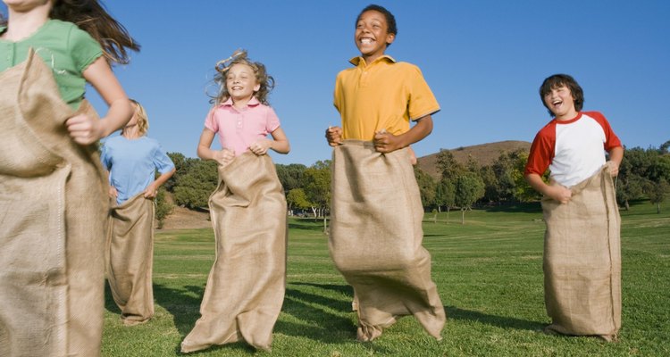 Los niños aprenden de los estereotipos por de los medios de comunicación y su casa.