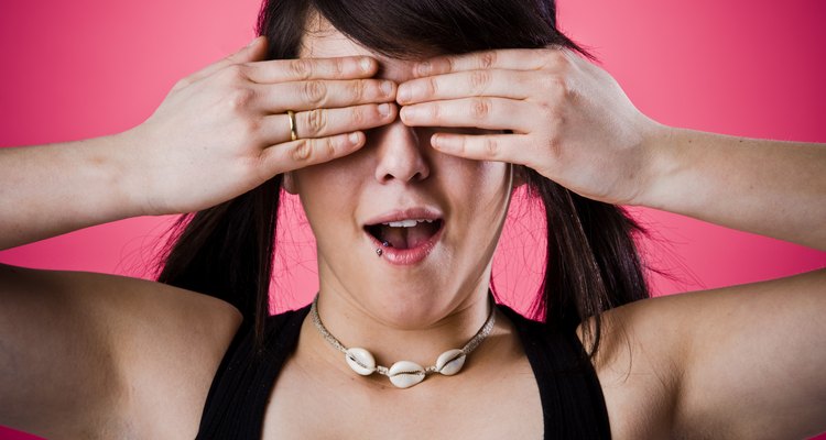 Determine people's feelings, emotions and reactions by looking at the size of their pupils.