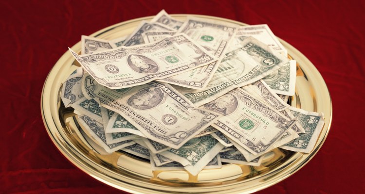 Las ofrendas son sólo una de las cosas en las que una iglesia debe descansar para su soporte financiero.