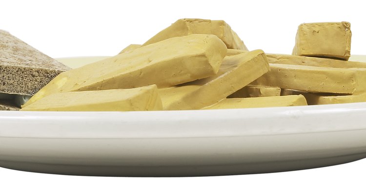 Yeast extract spreads and some of their substitutes are flavourful toast toppings.