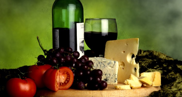 El queso es el complemento ideal para el vino.