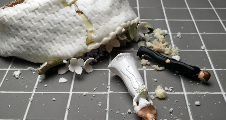 Un divorcio a menudo deja a ambas partes sintiendose rotos.
