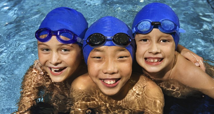 Muchos niños con autismo disfrutan de la natación.