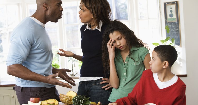 El conflicto entre dos miembros de la familia crea estrés para todos.