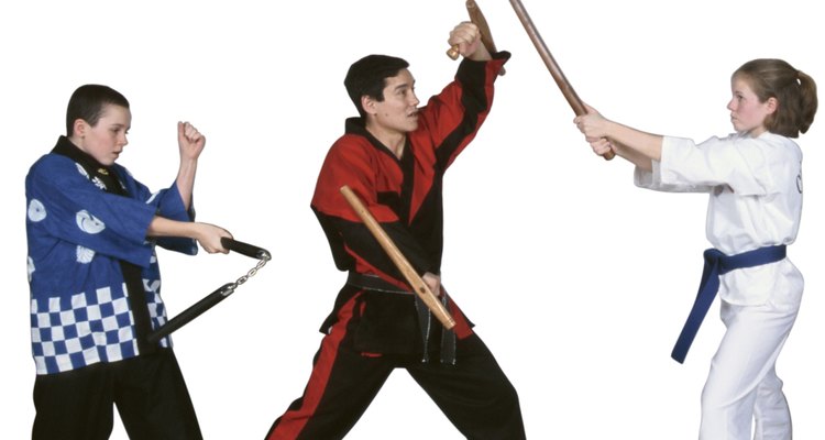 Faça sua própria katana de madeira para treinamento de artes marciais