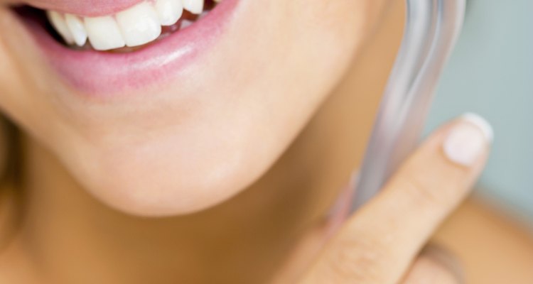 Faça a esfoliação regularmente. Só a limpeza e um creme para pele não irão funcionar