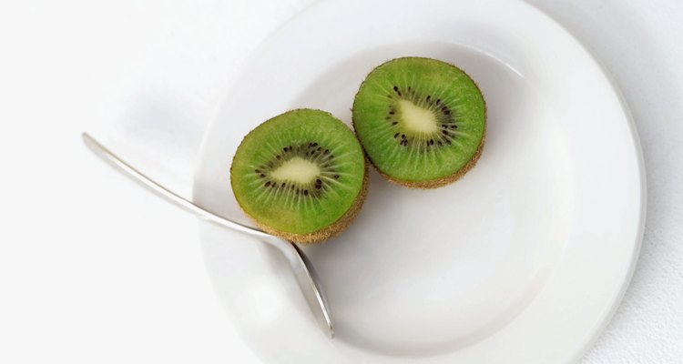 Kiwi fatiado em um prato