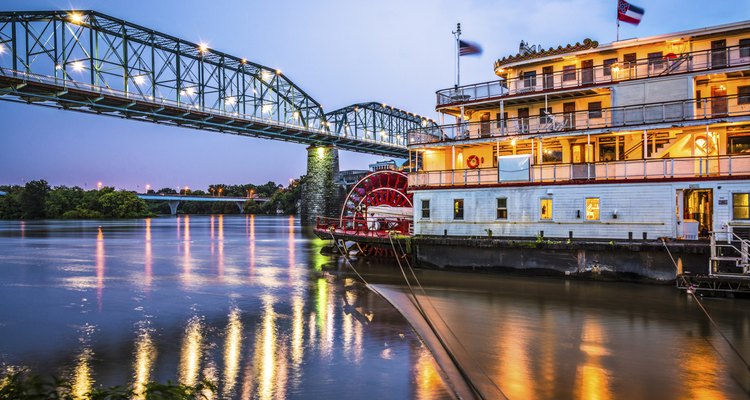 dinner on the riverboat chattanooga tn