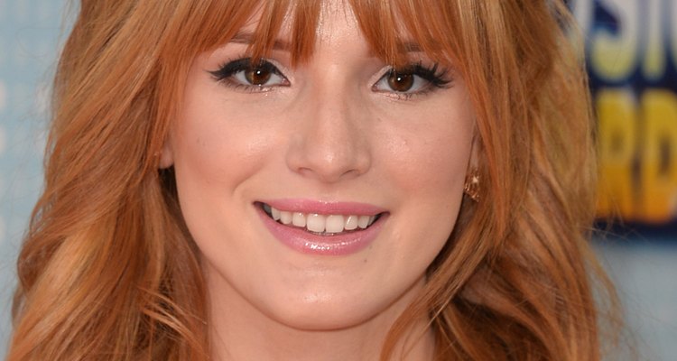 Bella Thorne e o ruivo mais desejado pelas jovens