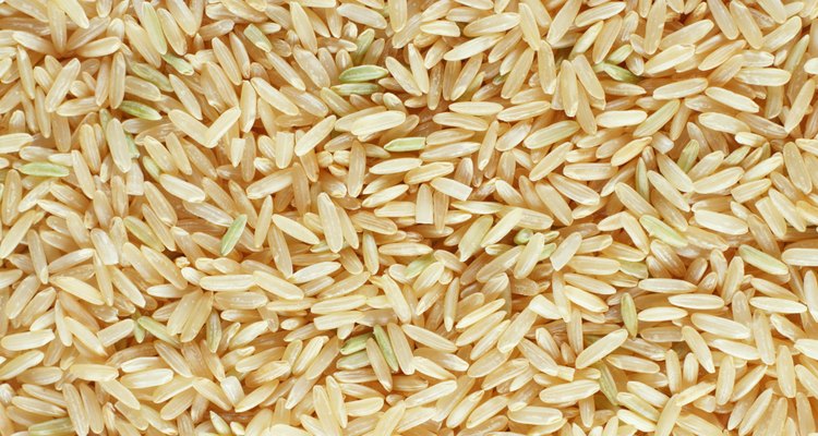 Long grain brown rice (full frame)