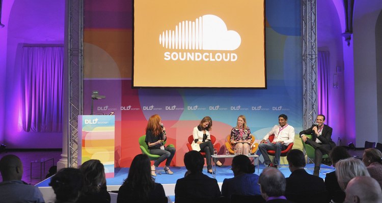O SoundCloud é uma comunidade vibrante de músicos, artistas e DJs