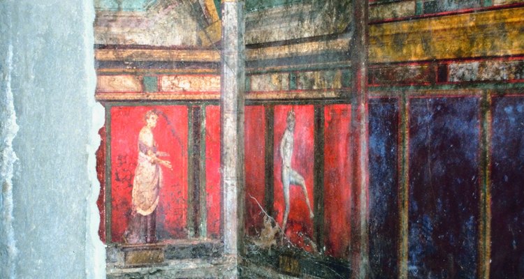 Los frescos en la Villa de los Misterios son algunas de las pocas pinturas que han sobrevivido de la Antigua Roma.