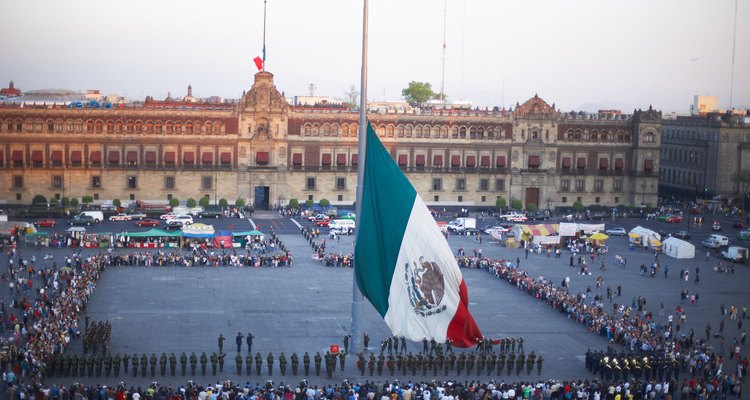 Eventos en el Zócalo para recordar la matanza de Tlatelolco.