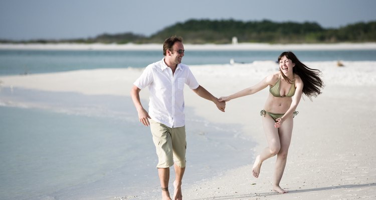 Podrás pasar el día en una de las hermosas playas de Miami con tu amor.