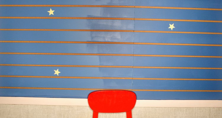 Tinta spray pode dar unidade a itens decorativos de estilos diferentes