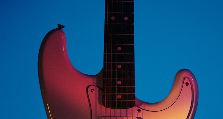 Desenhe seus objetos favoritos, como uma guitarra