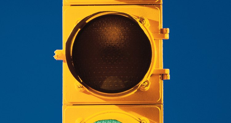 Un verdadero semáforo gestiona a los conductores como un dibujo de semáforo gestiona a una clase.