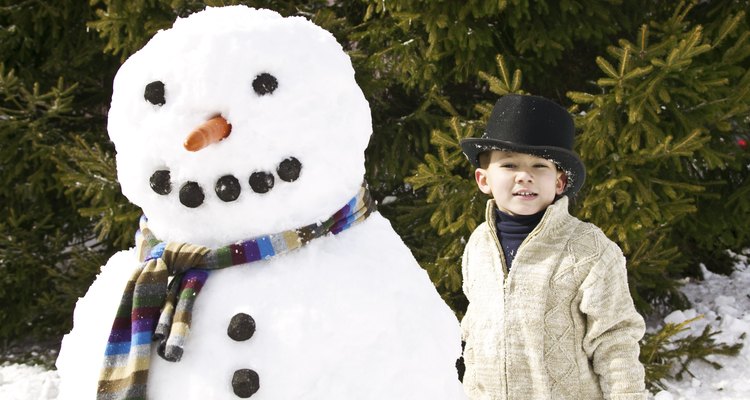 Mientras que los primeros muñecos de nieve del año son sin duda emocionantes para hacer, a mediados del invierno, las montañas de la helada materia blanca pueden no tener el mismo atractivo como lo hizo a mediados de diciembre.