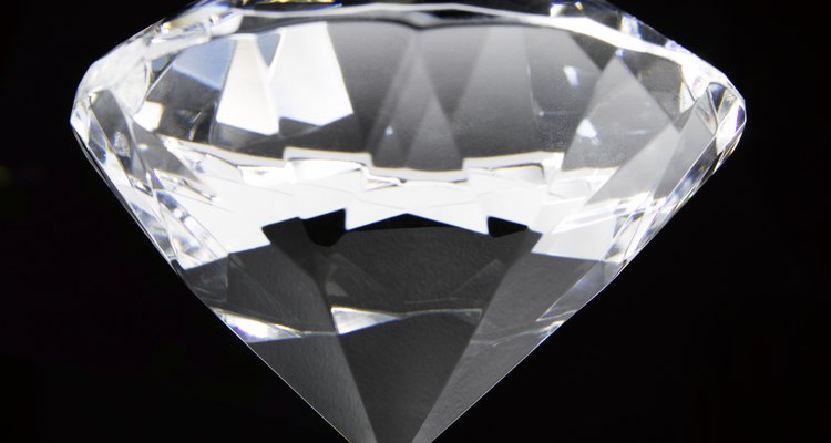 Ponte diamantes o perlas si buscas una apariencia sofisticada.