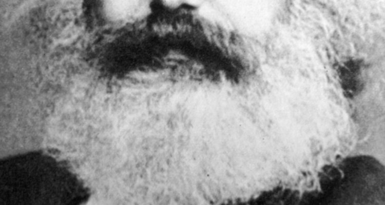 Karl Marx, 1818-1883, estudió literatura y filosofía.