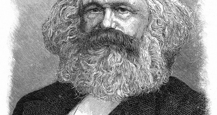 El materialismo dialéctico de Marx volteó de cabeza al Hegelianismo.
