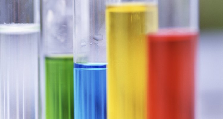 O termo "cromatografia" significava originalmente uma separação de substâncias químicas coloridas