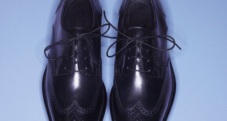 How to Keep Leather Shoes From Creasing | Our Everyday Life