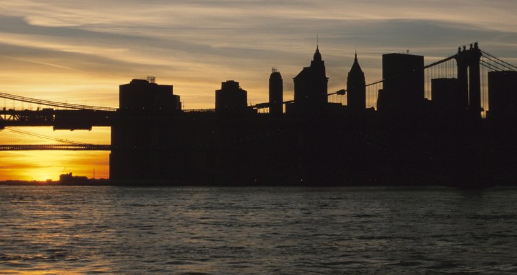 Astoria se encuentra cruzando el East River desde Manhattan.