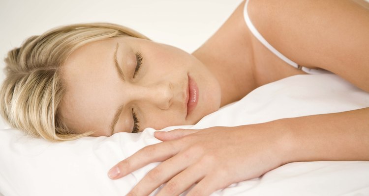 Las almohadas de pluma pierden grosor al recostarse en ellas.