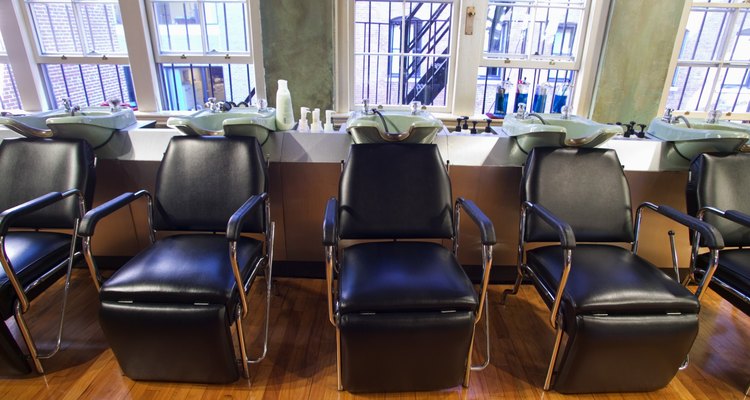 Crea resultados profesionales de color sin tener que visitar un salón de belleza.