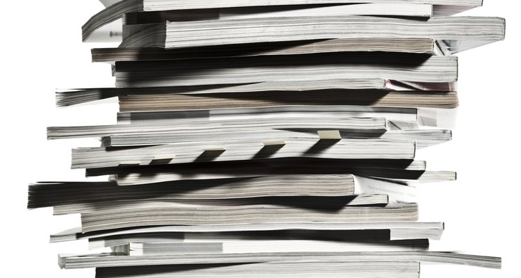 Faça propaganda de seu serviço de aulas de reforço em revistas e jornais locais