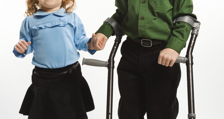 A ambos niños les encanta tener la atención de sus padres