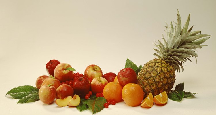 Los bosques tropicales cuentan con una amplia variedad de frutas exóticas y comunes.
