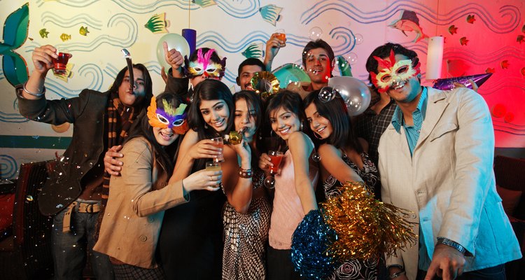 Idéias para celebrar o aniversário de sua empresa