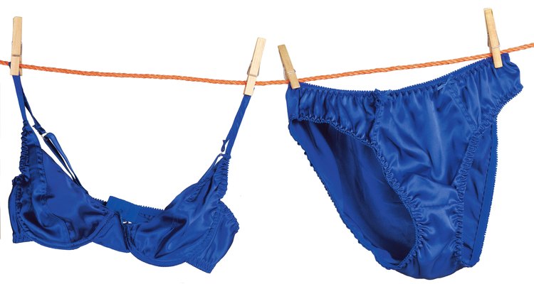 Pendure delicadamente as roupas para secar