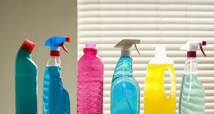 O que você pode pulverizar em móveis para matar sarna?