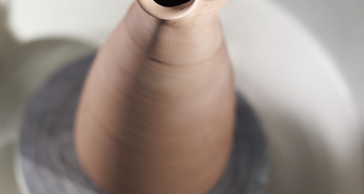 How to stop clay from cracking when it dries