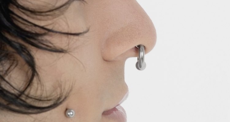 Stud de nariz de titanio de grado implante con piedra preciosa CZ Funciona como anillo de trago pendiente de hélice del lóbulo de la oreja de cartílago Joyería Joyería y bisutería corporal Aros y pendientes para la nariz 