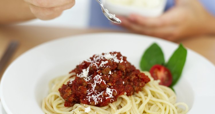 Você pode comer um bom jantar com carboidratos sem culpa